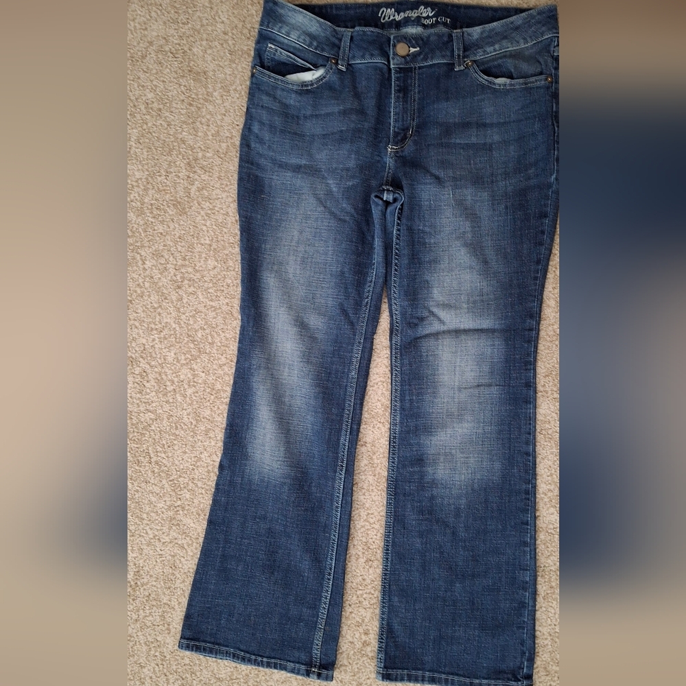 Wrangler‎ boot cut women jeans low waisted western rodeo boho coastal barncore